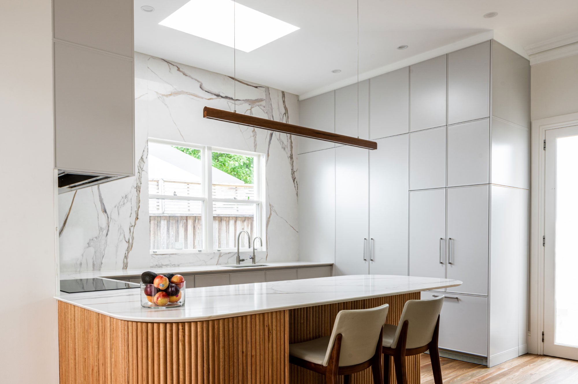 FluxwoodArc PendantLinear Luminaire